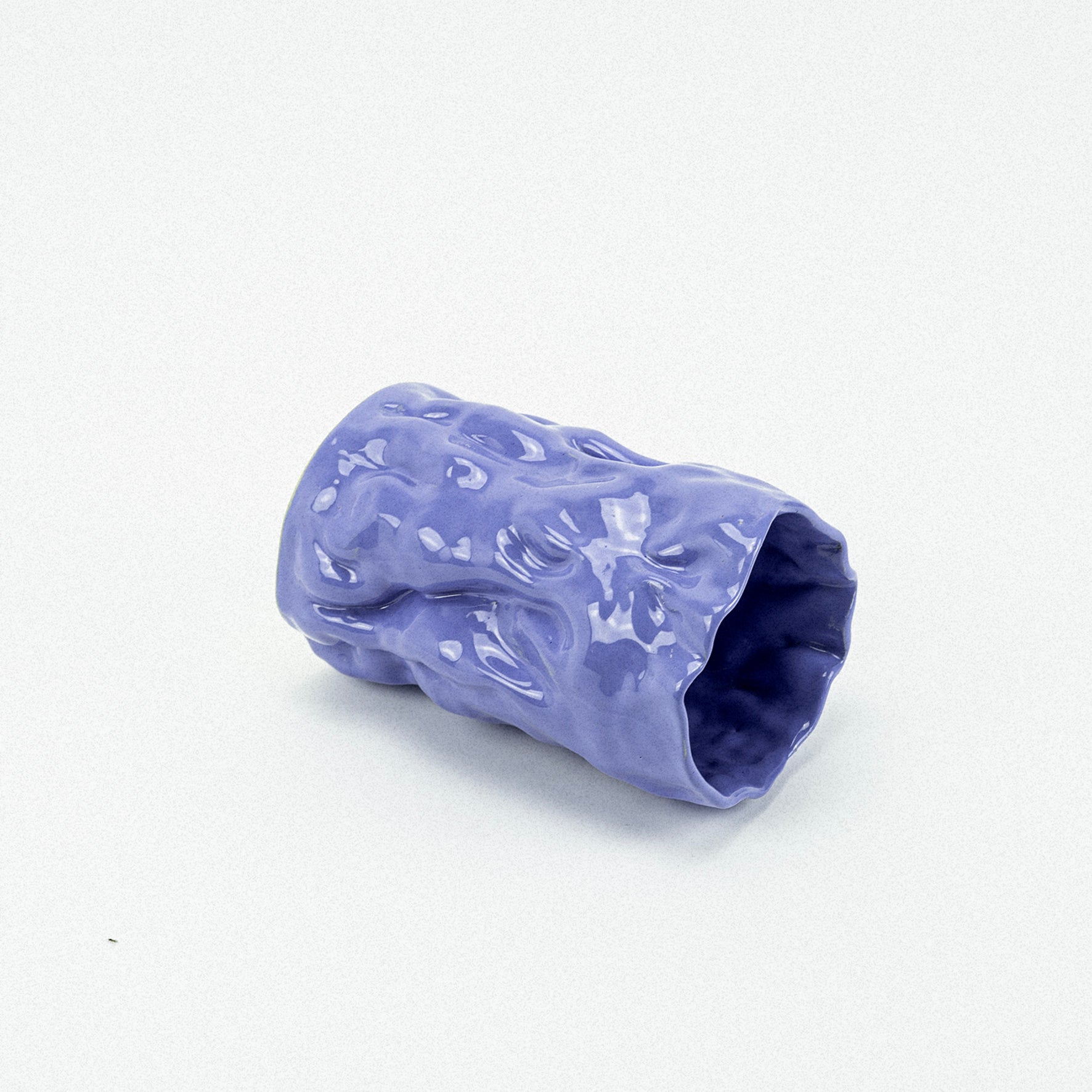 SIUP - Wrinkled Vase - Blau - www.extraordinaryshit.com